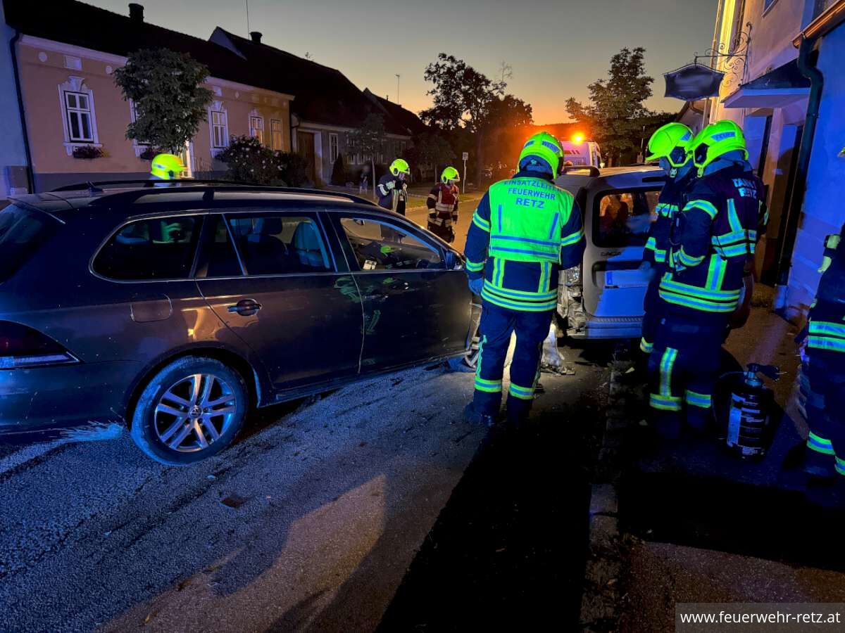 Foto 4, 24.06.2024, Technischer Einsatz - PKW-Bergung Foto 4, 24.06.2024, Technischer Einsatz - PKW-Bergung