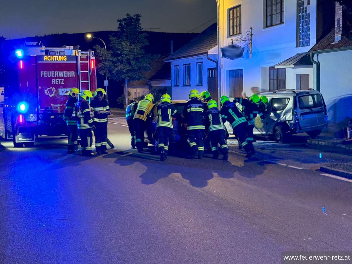 Foto 6, 24.06.2024, Technischer Einsatz - PKW-Bergung Foto 6, 24.06.2024, Technischer Einsatz - PKW-Bergung