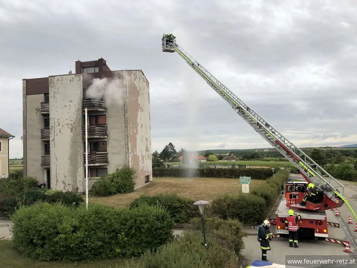 Foto 2, 07.08.2023, Branddienst-Übung - Wohnungsbrand Foto 2, 07.08.2023, Branddienst-Übung - Wohnungsbrand