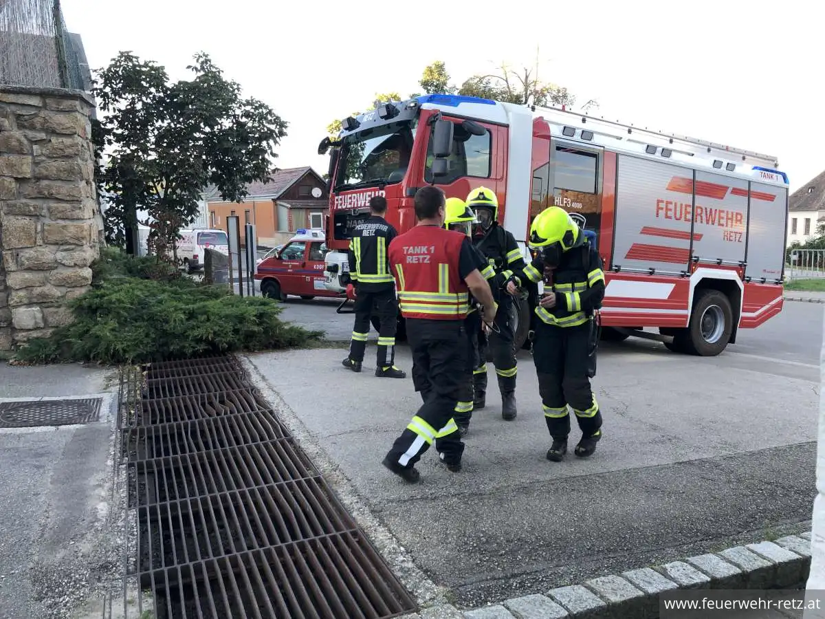 Foto 4, 04.09.2023, Gärgasunfall - Übung - Vermisste Person in Weinkeller Foto 4, 04.09.2023, Gärgasunfall - Übung - Vermisste Person in Weinkeller