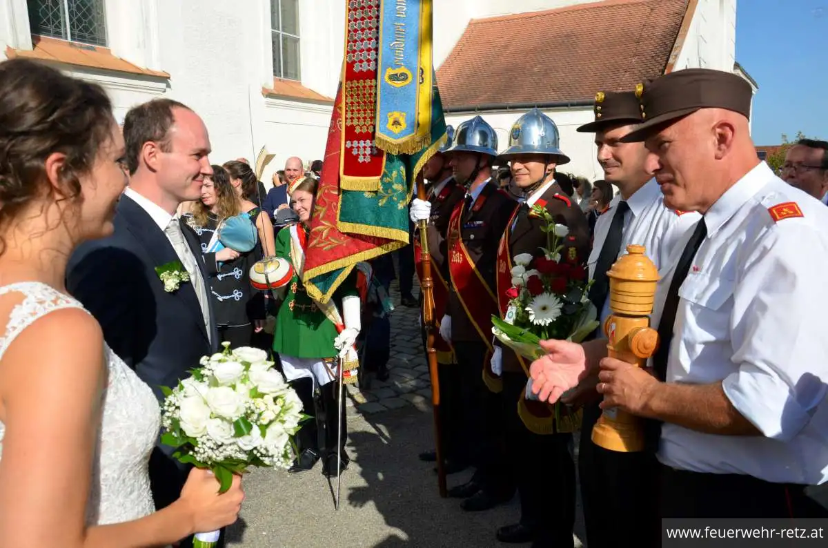 Foto 4, 12.09.2023, Feuerwehrhochzeit - Löschmeister Klaus Wiklicky hat geheiratet Foto 4, 12.09.2023, Feuerwehrhochzeit - Löschmeister Klaus Wiklicky hat geheiratet
