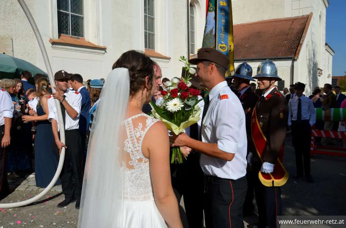 Foto 5, 12.09.2023, Feuerwehrhochzeit - Löschmeister Klaus Wiklicky hat geheiratet Foto 5, 12.09.2023, Feuerwehrhochzeit - Löschmeister Klaus Wiklicky hat geheiratet