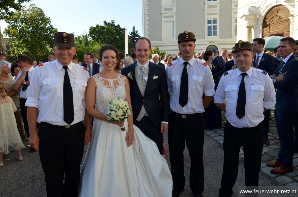 Foto 9, 12.09.2023, Feuerwehrhochzeit - Löschmeister Klaus Wiklicky hat geheiratet