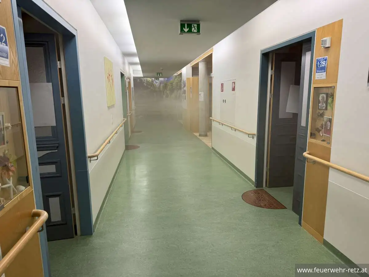 Foto 3, 19.11.2023, Branddienstübung im Pflegezentrum Retz