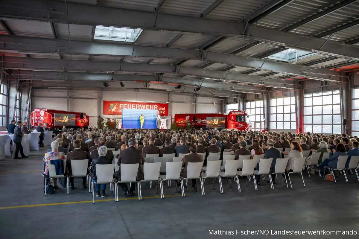 Foto 2, 27.05.2024, Jubiläums Feuerwehren ausgezeichnet - FF-Retz - 150-jähriges Gründungsjahr Foto 2, 27.05.2024, Jubiläums Feuerwehren ausgezeichnet - FF-Retz - 150-jähriges Gründungsjahr