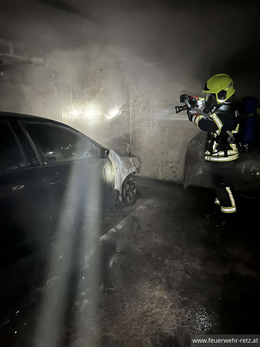 Foto 5, 04.07.2024, Brandeinsatz - PKW-Brand in Tiefgarage