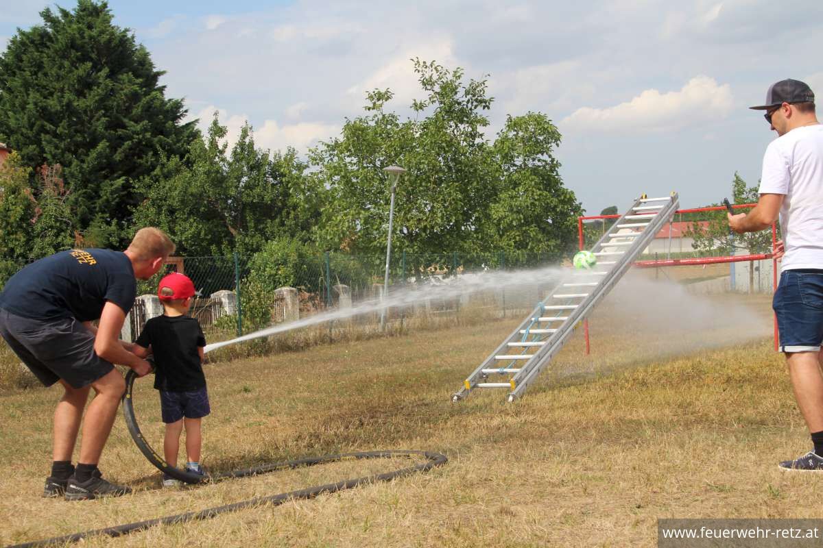 Foto 9, 06.08.2024, Blaulicht Nachmittag - Ferienspiel 2024 im FF-Haus Retz