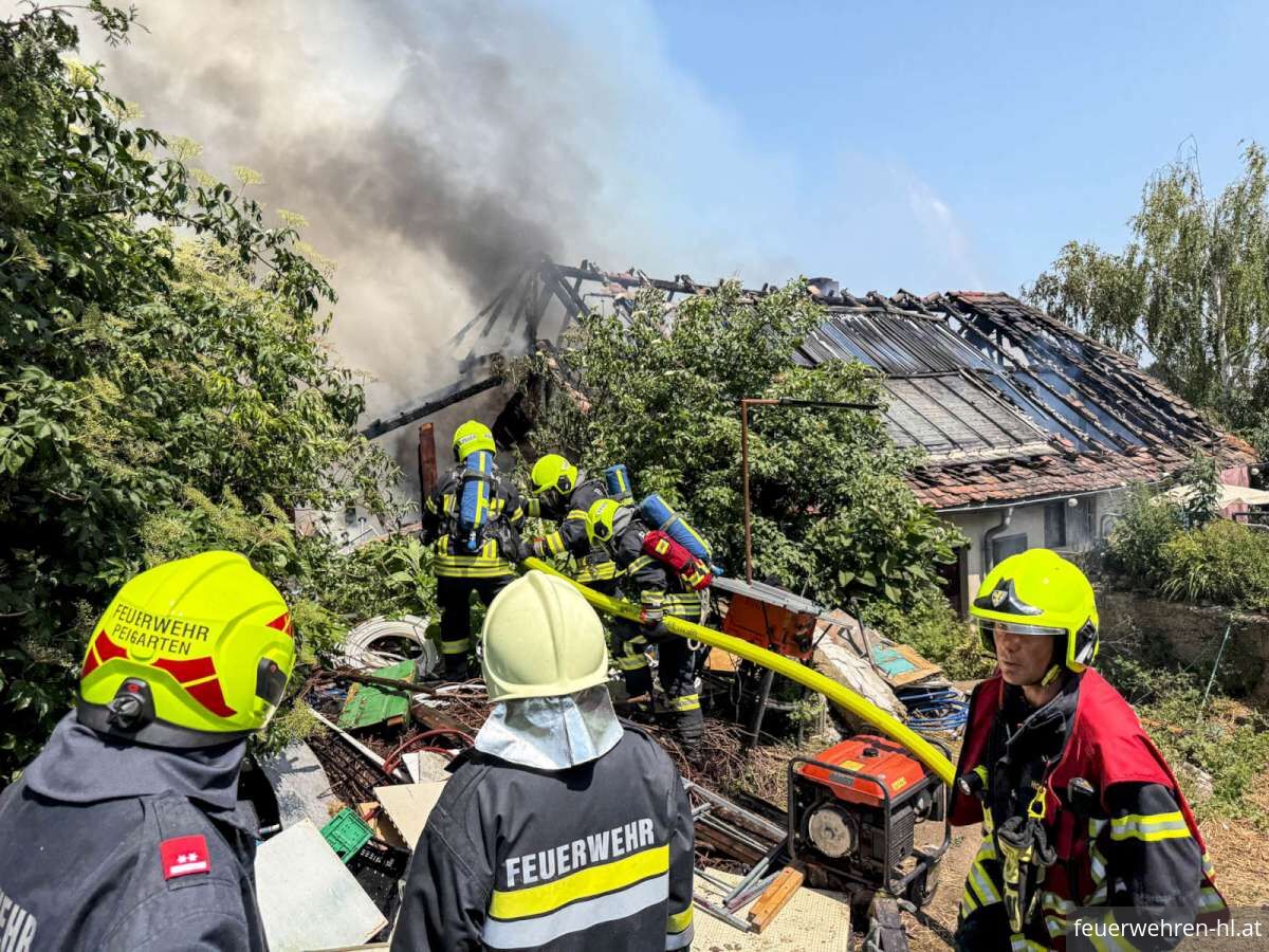 Foto 5, 13.06.2025, Großbrand in Pernersdorf - 15 Feuerwehren im Einsatz