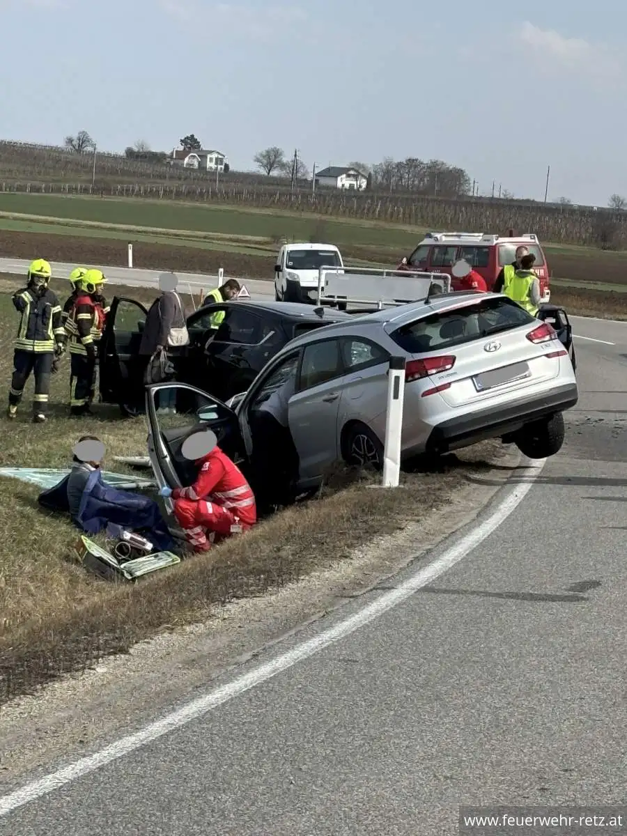 Foto 2, 24.03.2025, Technischer Einsatz - Verkehrsunfall auf Retzer Spange Foto 2, 24.03.2025, Technischer Einsatz - Verkehrsunfall auf Retzer Spange