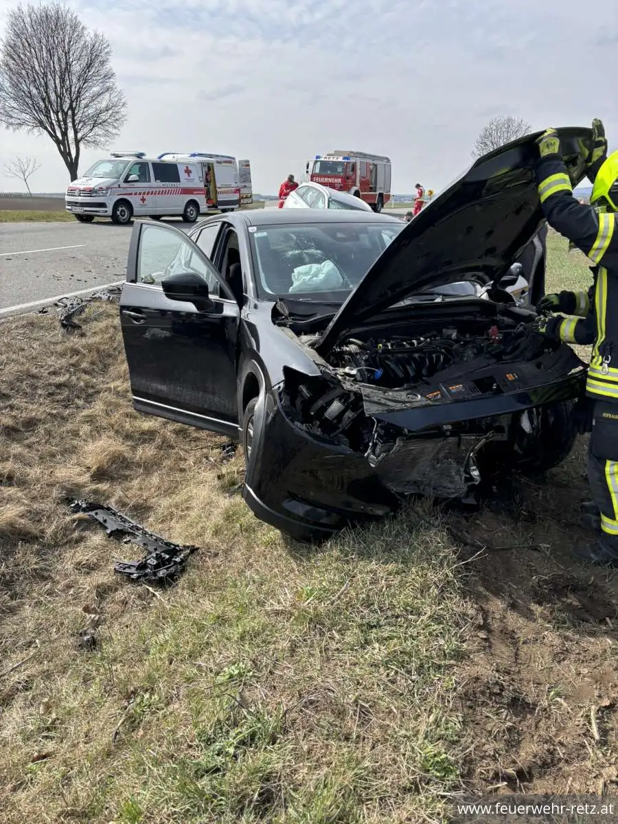 Foto 4, 24.03.2025, Technischer Einsatz - Verkehrsunfall auf Retzer Spange Foto 4, 24.03.2025, Technischer Einsatz - Verkehrsunfall auf Retzer Spange