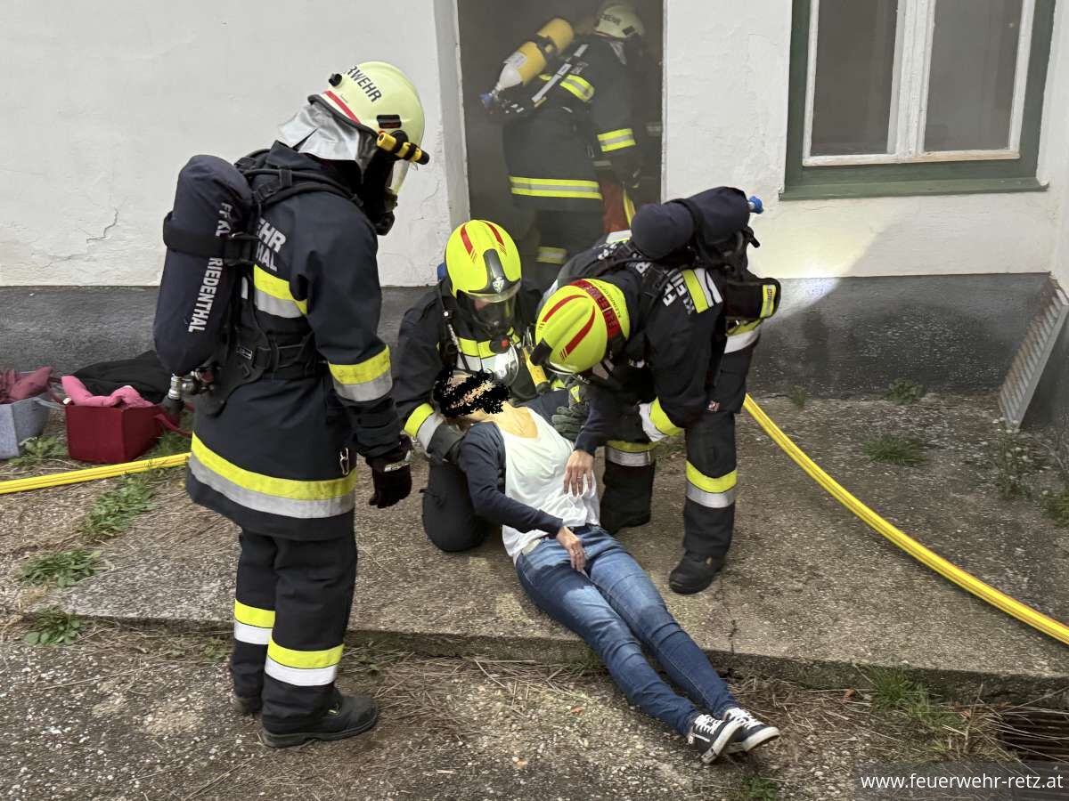 Foto 6, 13.10.2025, Unterabschnittsübung des UA Retz in Kleinriedenthal Foto 6, 13.10.2025, Unterabschnittsübung des UA Retz in Kleinriedenthal