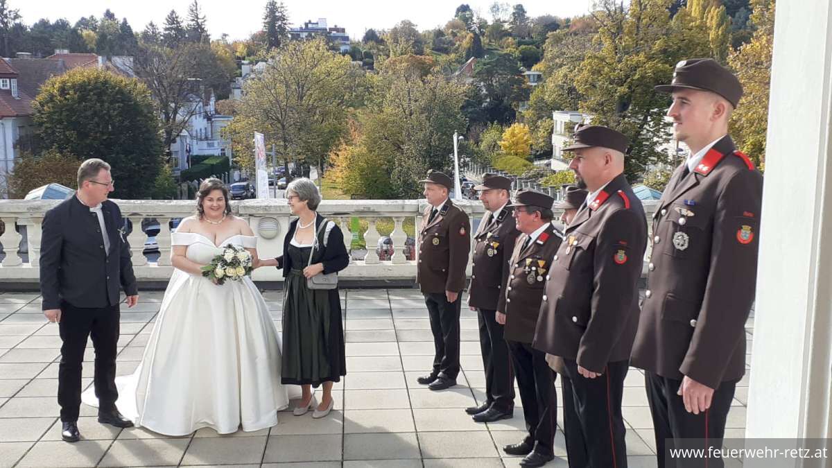 Foto 2, 30.10.2025, Feuerwehrhochzeit Markus und Denise Wiklicky Foto 2, 30.10.2025, Feuerwehrhochzeit Markus und Denise Wiklicky