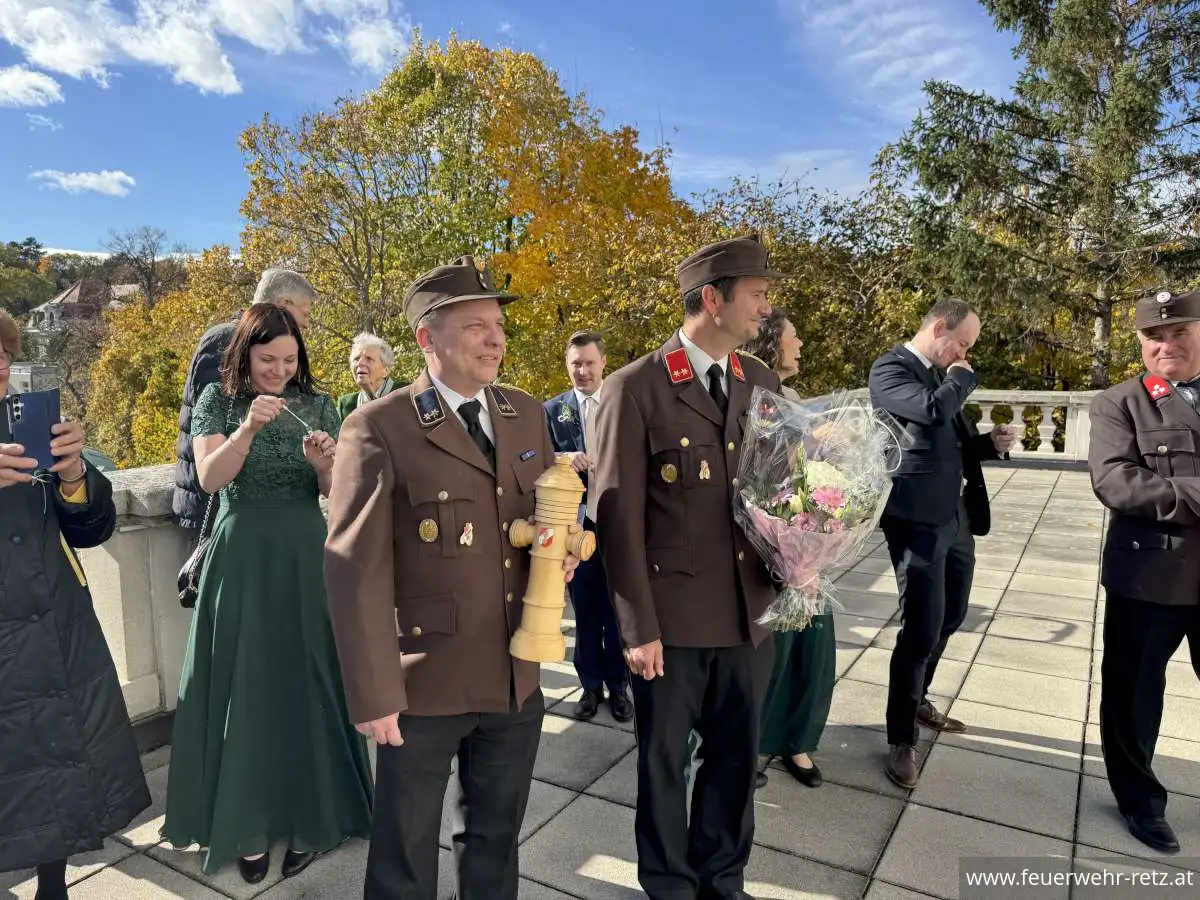 Foto 4, 30.10.2025, Feuerwehrhochzeit Markus und Denise Wiklicky Foto 4, 30.10.2025, Feuerwehrhochzeit Markus und Denise Wiklicky