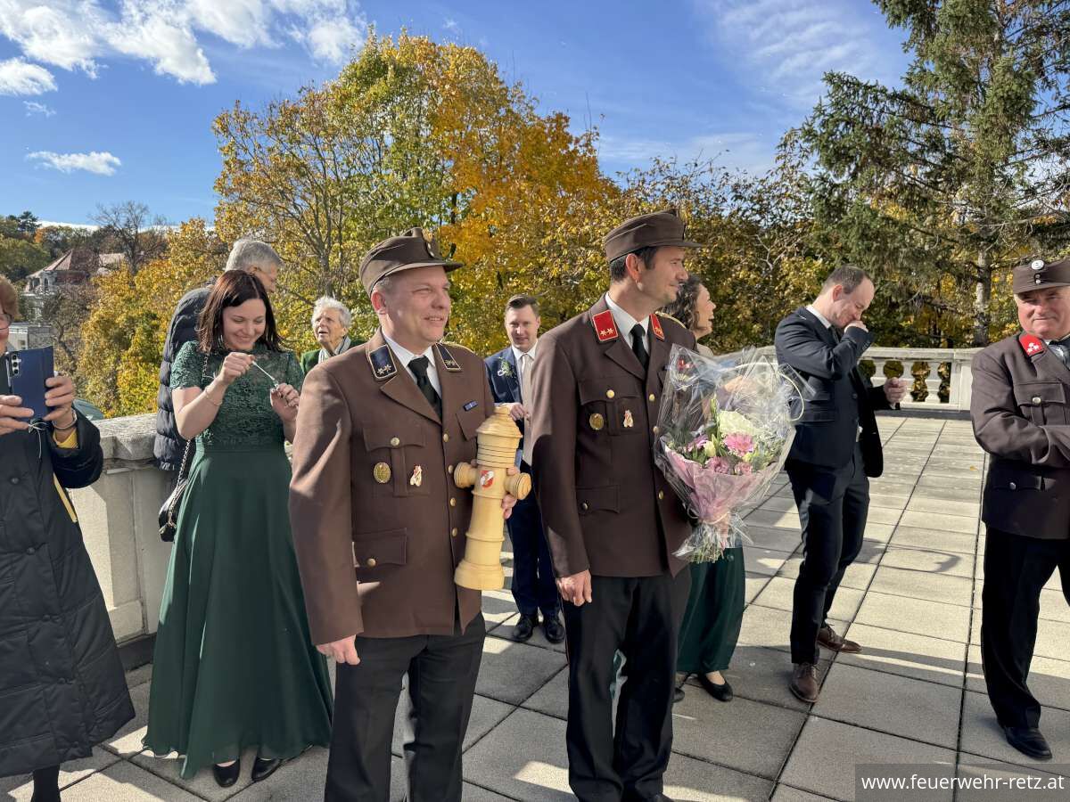 Foto 4, 30.10.2025, Feuerwehrhochzeit Markus und Denise Wiklicky Foto 4, 30.10.2025, Feuerwehrhochzeit Markus und Denise Wiklicky