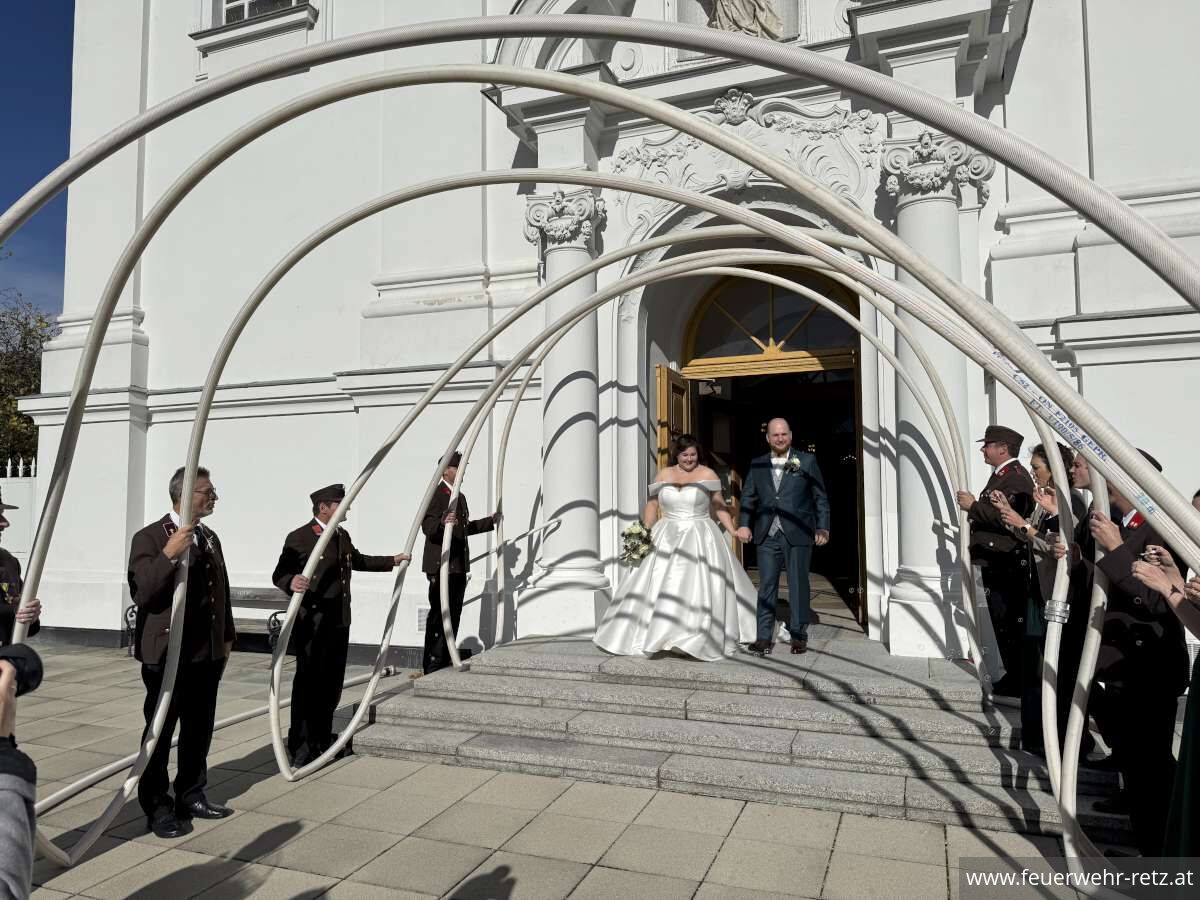 Foto 5, 30.10.2025, Feuerwehrhochzeit Markus und Denise Wiklicky Foto 5, 30.10.2025, Feuerwehrhochzeit Markus und Denise Wiklicky