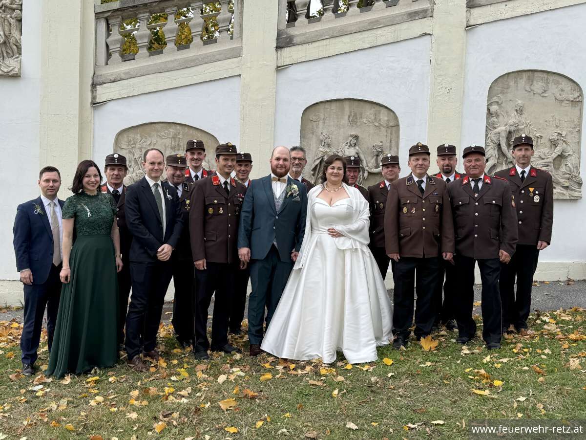Foto 15, 30.10.2025, Feuerwehrhochzeit Markus und Denise Wiklicky Foto 15, 30.10.2025, Feuerwehrhochzeit Markus und Denise Wiklicky