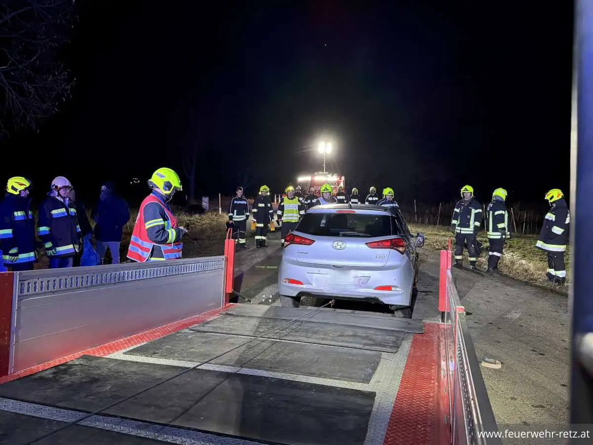 Foto 9, 29.12.2025, Fehlalarm und Verkehrsunfall - Einsatzreicher Sonntag Foto 9, 29.12.2025, Fehlalarm und Verkehrsunfall - Einsatzreicher Sonntag