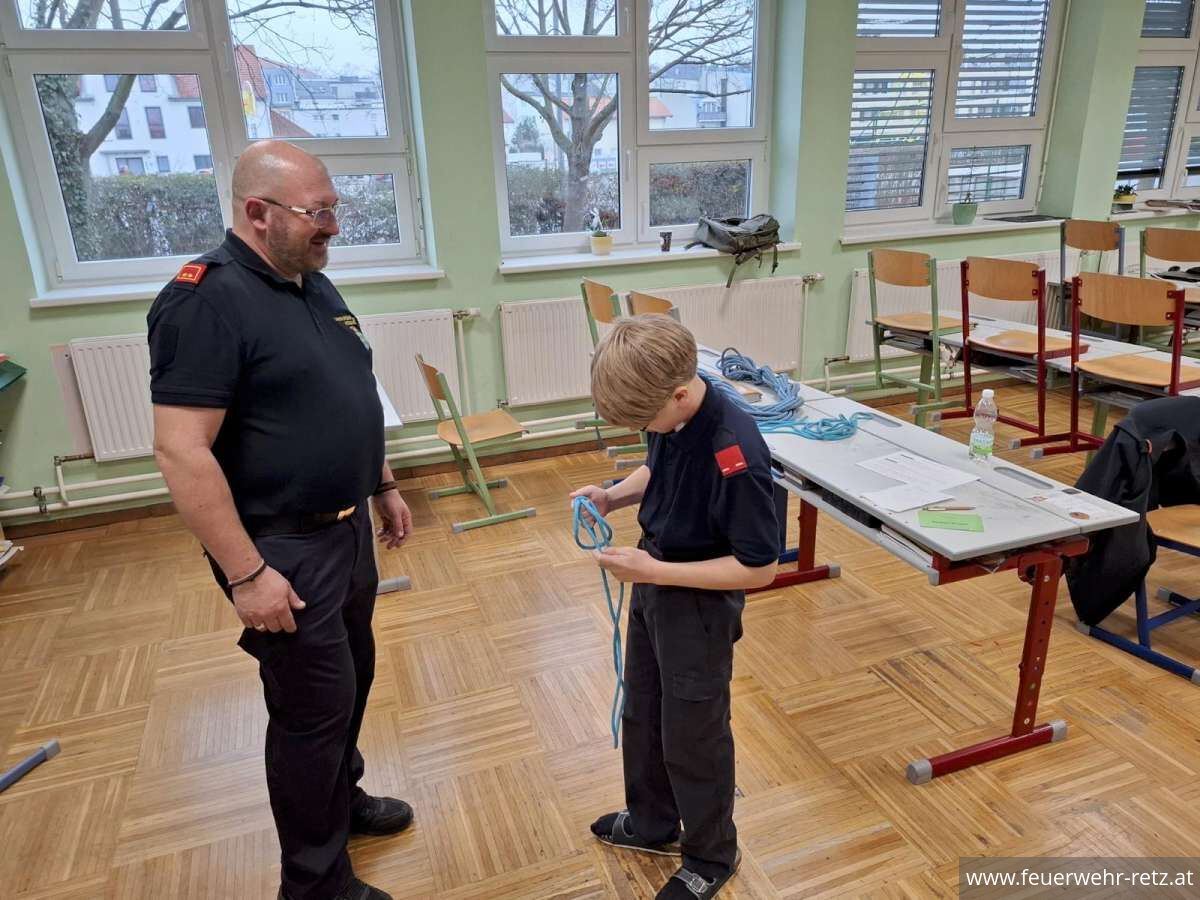Foto 4, 23.03.2026, Erfolgreicher Wissenstest am Samstag, den 21. März der Feuerwehrjugend Retz in Hollabrunn!