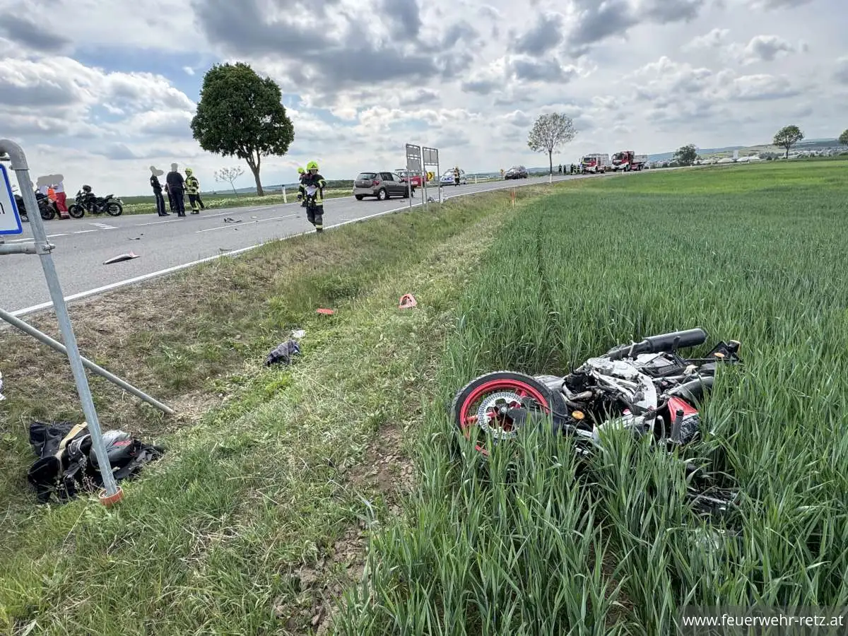 Foto 2, 11.05.2026, Technischer Einsatz - Fahrzeugbergung nach Verkehrsunfall Foto 2, 11.05.2026, Technischer Einsatz - Fahrzeugbergung nach Verkehrsunfall
