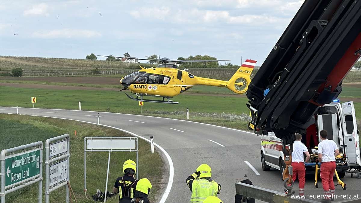 Foto 9, 11.05.2026, Technischer Einsatz - Fahrzeugbergung nach Verkehrsunfall