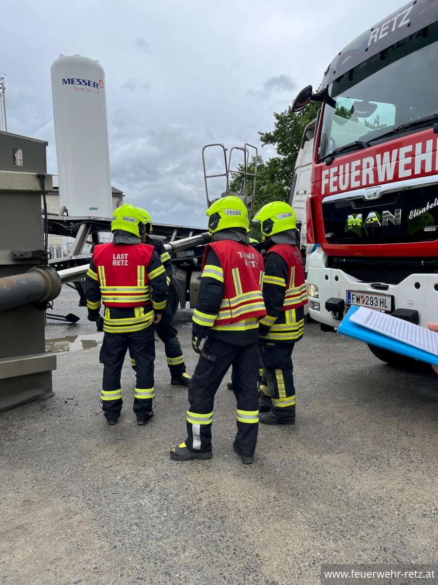 Foto 4, 05.06.2026, Technischer Einsatz - LKW-Bergung Foto 4, 05.06.2026, Technischer Einsatz - LKW-Bergung