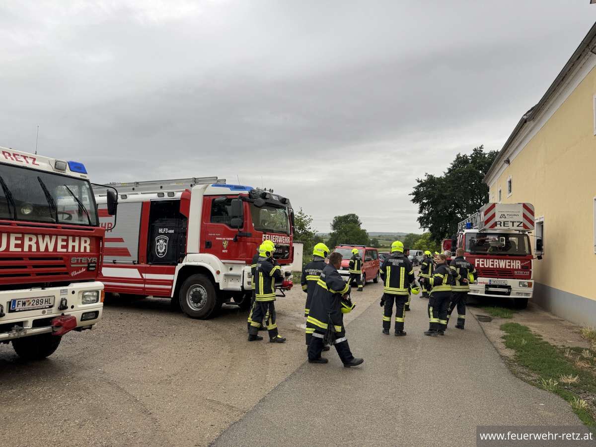 Foto 1, 11.06.2026, Gemeinsam für den Ernstfall gerüstet: Übung der FF Retz und FF Unternalb Foto 1, 11.06.2026, Gemeinsam für den Ernstfall gerüstet: Übung der FF Retz und FF Unternalb