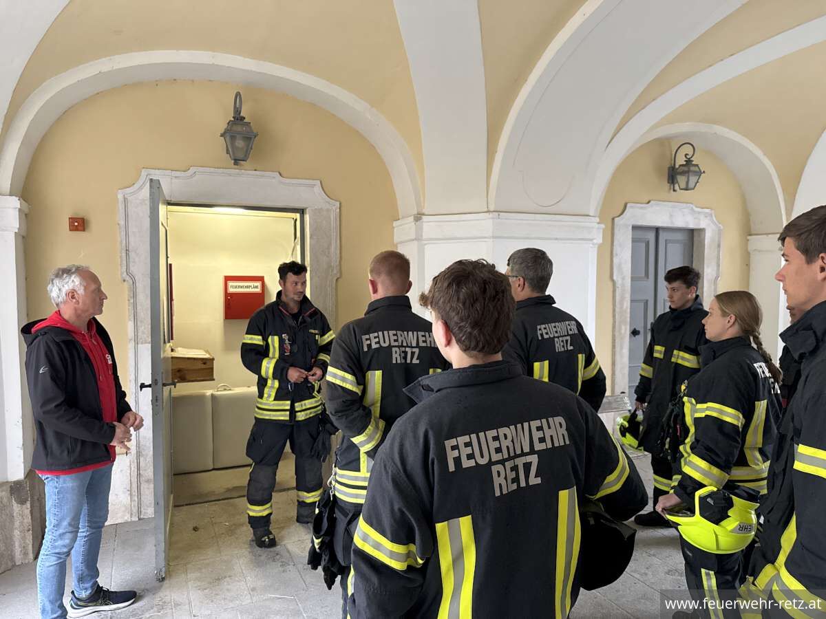 Foto 2, 11.06.2026, Gemeinsam für den Ernstfall gerüstet: Übung der FF Retz und FF Unternalb Foto 2, 11.06.2026, Gemeinsam für den Ernstfall gerüstet: Übung der FF Retz und FF Unternalb