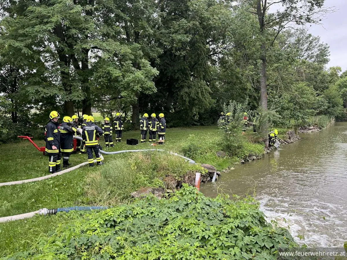 Foto 7, 11.06.2026, Gemeinsam für den Ernstfall gerüstet: Übung der FF Retz und FF Unternalb
