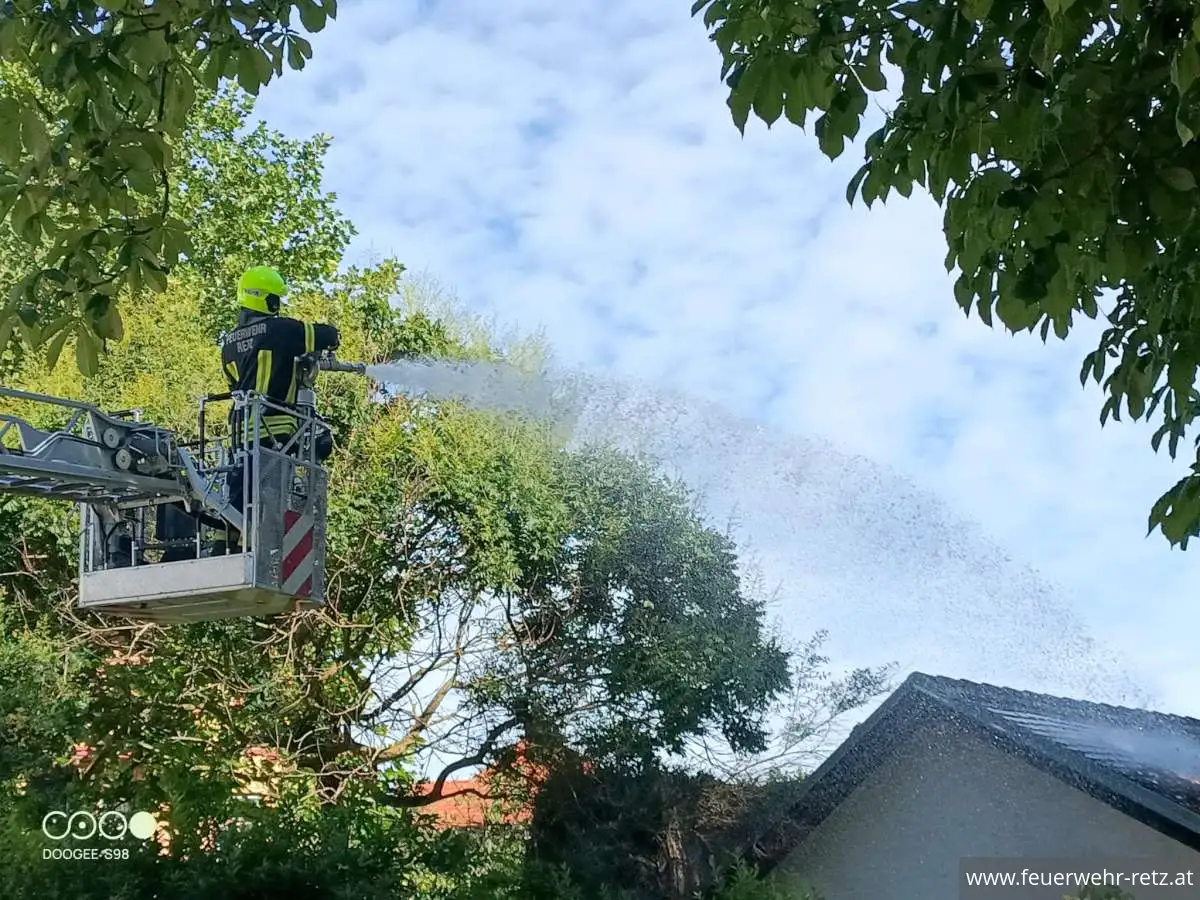 Foto 4, 15.06.2026, Erfolgreiche Übungen der Feuerwehr Retz im Kindergarten und in der Mittelschule Foto 4, 15.06.2026, Erfolgreiche Übungen der Feuerwehr Retz im Kindergarten und in der Mittelschule