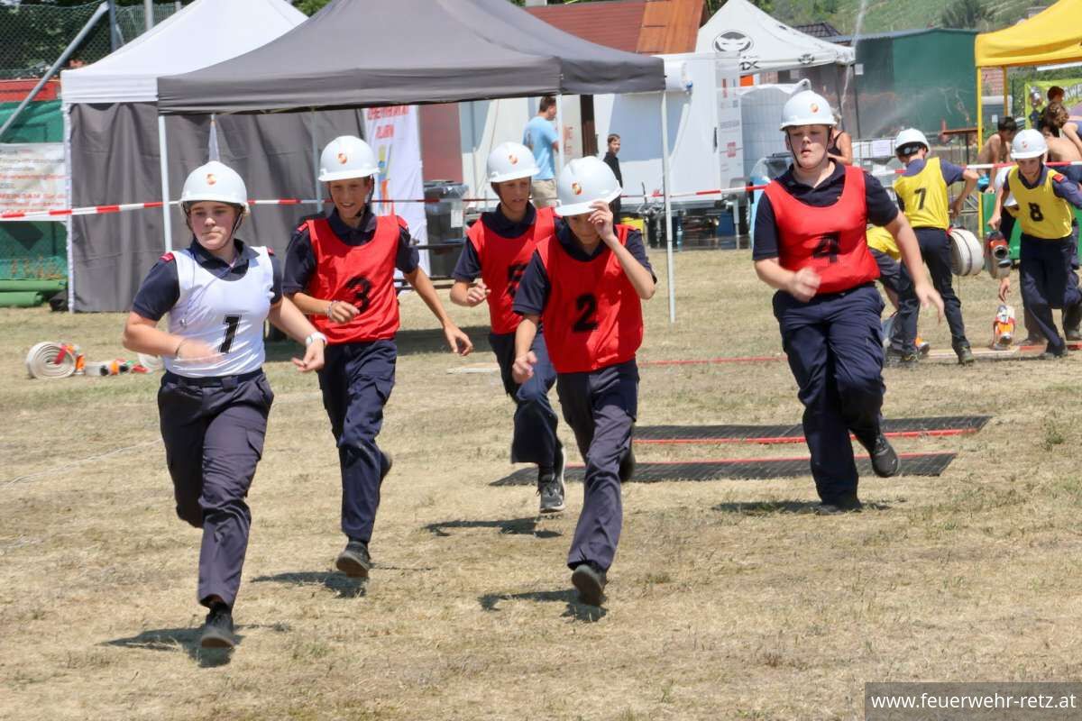 Foto 12, 03.07.2026, Erfolgreiche Teilnahme der FF Retz bei den Bezirksfeuerwehrleistungsbewerben in Unterretzbach Foto 12, 03.07.2026, Erfolgreiche Teilnahme der FF Retz bei den Bezirksfeuerwehrleistungsbewerben in Unterretzbach