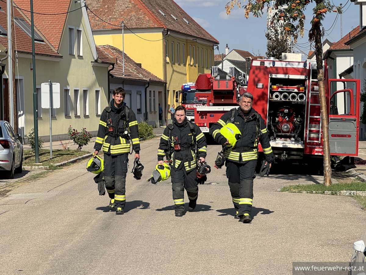 Foto 7, 10.08.2026, Brandeinsatz - Gebäudebrand in Zellerndorf Foto 7, 10.08.2026, Brandeinsatz - Gebäudebrand in Zellerndorf