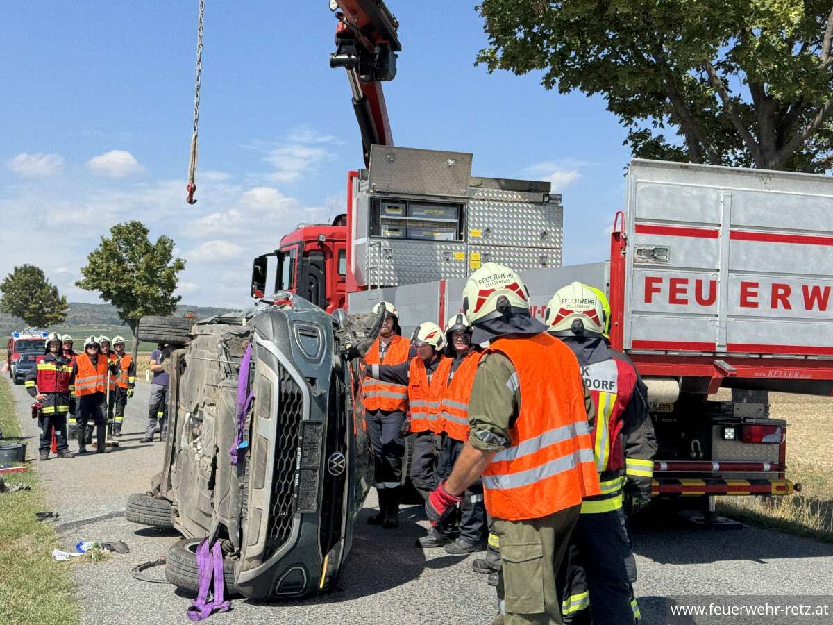 Foto 1, 27.08.2026, Technischer Einsatz - PKW-Bergung