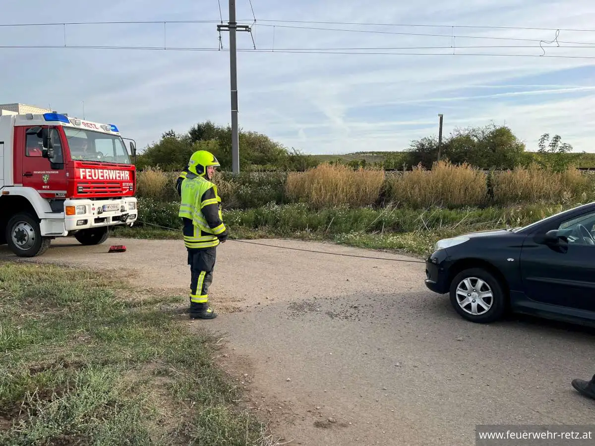 Foto 4, 05.10.2026, Technischer Einsatz - PKW-Bergung Foto 4, 05.10.2026, Technischer Einsatz - PKW-Bergung