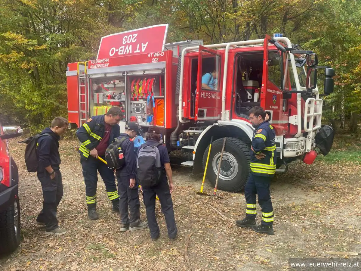Foto 3, 19.10.2026, Feuerwehrjugend Retz erfolgreich beim Fertigkeitsabzeichen „Sicher zu Wasser & Land“ Foto 3, 19.10.2026, Feuerwehrjugend Retz erfolgreich beim Fertigkeitsabzeichen „Sicher zu Wasser & Land“