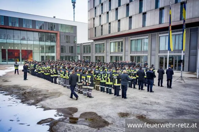 Foto 2, 03.03.2018, NÖ Funkleistungsabzeichen in Gold - 7 erfolgreiche Teilnehmer der Feuerwehr Retz Foto 2, 03.03.2018, NÖ Funkleistungsabzeichen in Gold - 7 erfolgreiche Teilnehmer der Feuerwehr Retz