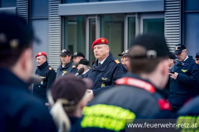 Foto 3, 03.03.2018, NÖ Funkleistungsabzeichen in Gold - 7 erfolgreiche Teilnehmer der Feuerwehr Retz Foto 3, 03.03.2018, NÖ Funkleistungsabzeichen in Gold - 7 erfolgreiche Teilnehmer der Feuerwehr Retz