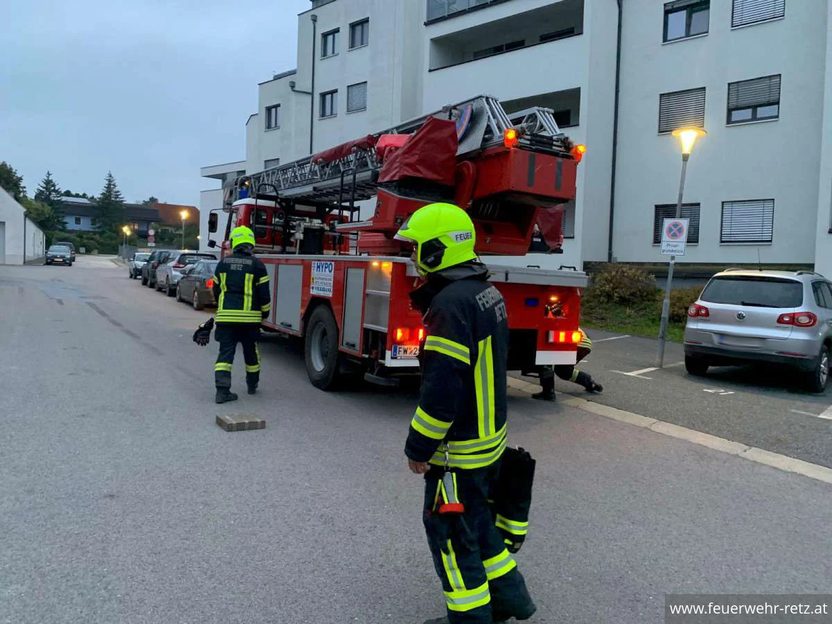Foto 1, 08.10.2024, Technischer Einsatz - Türöffnung