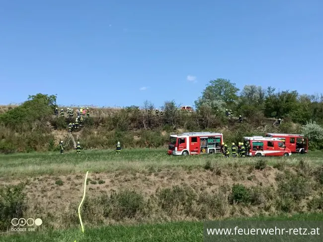 Foto 1, 14.05.2022, Brandeinsatz - Flurbrand am Schatzberg