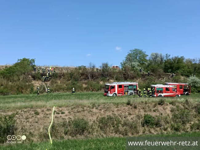 Foto 1, 14.05.2022, Brandeinsatz - Flurbrand am Schatzberg Foto 1, 14.05.2022, Brandeinsatz - Flurbrand am Schatzberg