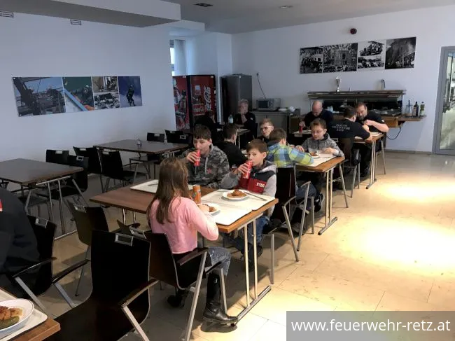 Foto 4, 13.02.2019, Jugendfeuerwehr Retz am Wiener Eistraum Foto 4, 13.02.2019, Jugendfeuerwehr Retz am Wiener Eistraum