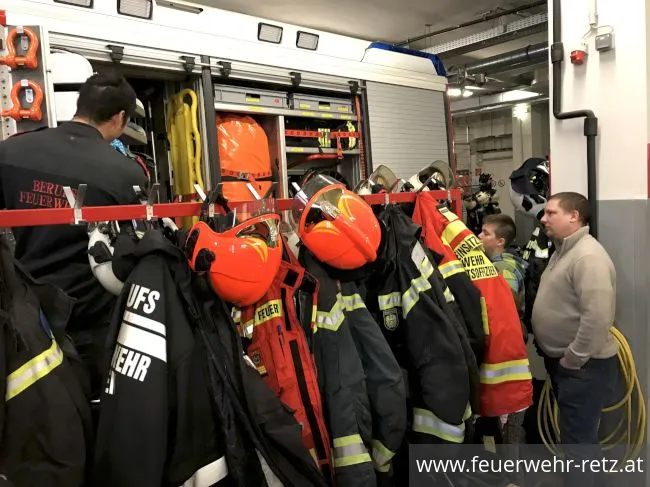 Foto 5, 13.02.2019, Jugendfeuerwehr Retz am Wiener Eistraum Foto 5, 13.02.2019, Jugendfeuerwehr Retz am Wiener Eistraum
