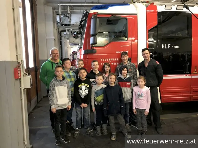 Foto 6, 13.02.2019, Jugendfeuerwehr Retz am Wiener Eistraum Foto 6, 13.02.2019, Jugendfeuerwehr Retz am Wiener Eistraum