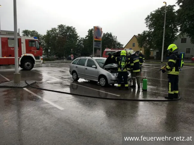 Foto 2, 18.06.2020, Brandeinsatz - Fahrzeugbrand vermutet Foto 2, 18.06.2020, Brandeinsatz - Fahrzeugbrand vermutet