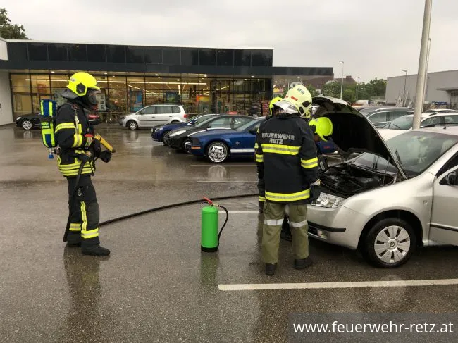 Foto 3, 18.06.2020, Brandeinsatz - Fahrzeugbrand vermutet Foto 3, 18.06.2020, Brandeinsatz - Fahrzeugbrand vermutet