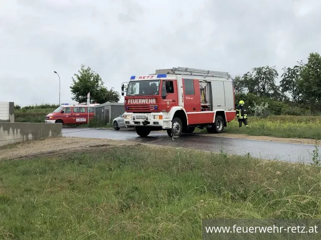 Foto 4, 06.06.2020, Technischer Einsatz - Fahrzeugbergung 