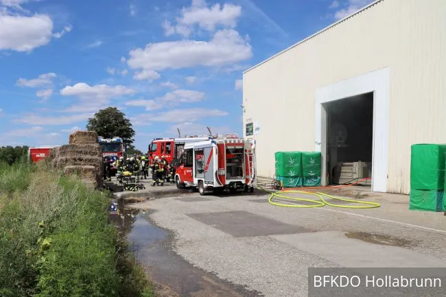 Foto 2, 12.08.2022, Brandeinsatz - Maschinenbrand in Auggenthal 
