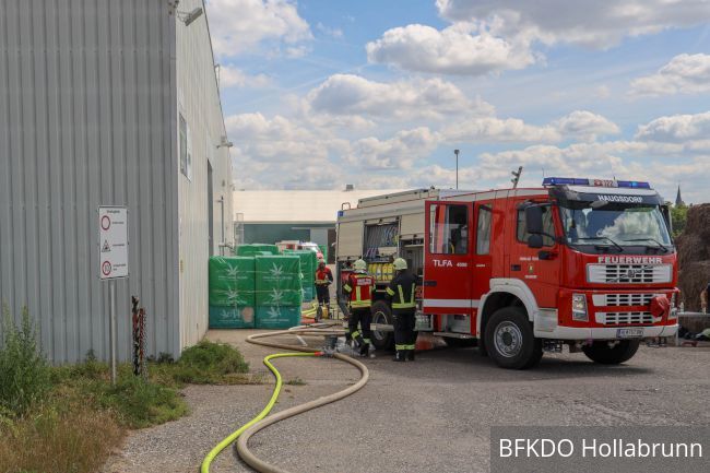 Foto 6, 12.08.2022, Brandeinsatz - Maschinenbrand in Auggenthal 