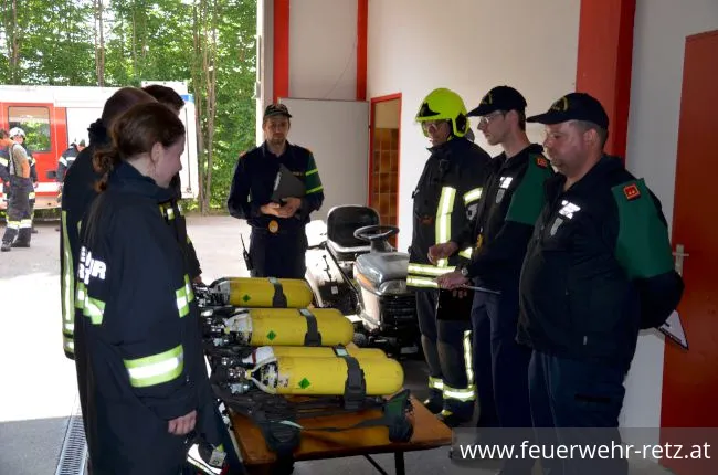 Foto 2, 15.05.2018, Prüfungen für die Ausbildungsprüfung Atemschutz - 5 erfolgreiche Gruppen in der zweiten Staffel Foto 2, 15.05.2018, Prüfungen für die Ausbildungsprüfung Atemschutz - 5 erfolgreiche Gruppen in der zweiten Staffel