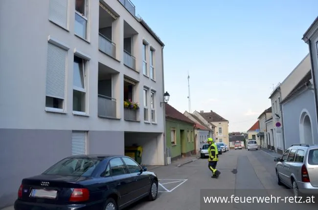 Foto 1, 25.05.2018, Übung in Tiefgarage - PKW-Brand mit vermissten Personen Foto 1, 25.05.2018, Übung in Tiefgarage - PKW-Brand mit vermissten Personen