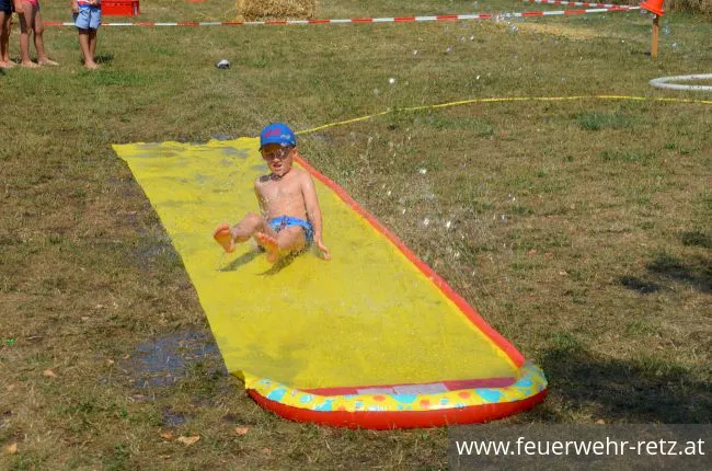 Foto 9, 07.08.2018, Hitzerekord beim Ferienspiel der Freiwilligen Feuerwehr Retz Foto 9, 07.08.2018, Hitzerekord beim Ferienspiel der Freiwilligen Feuerwehr Retz
